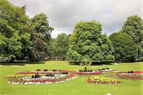 *Re9Bc* For Your Most Relaxed & Cosy Stay + Free Parking + Free Fast Wifi * Leeds  Bagian luar foto